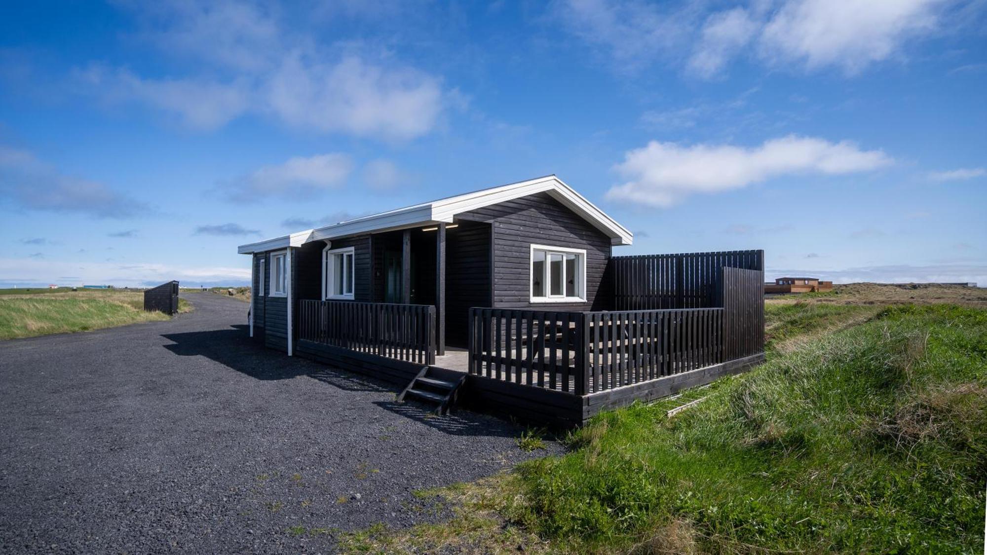 Ocean Break Cabins Sandgerthi Exterior photo